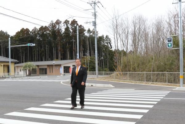 20230317鉾田南小北側交差点信号機点灯式