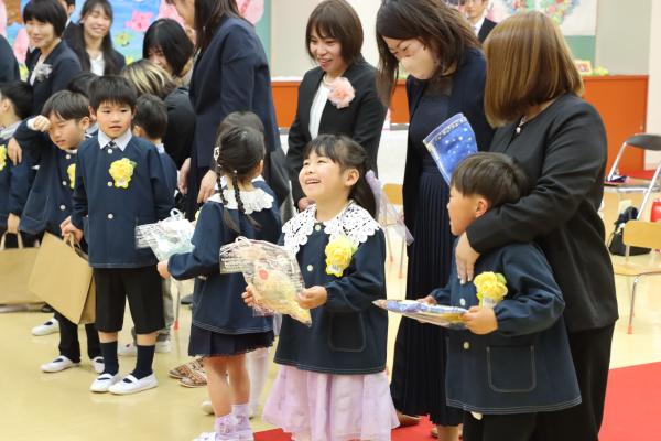 R7.3.19旭幼稚園卒園式の様子2