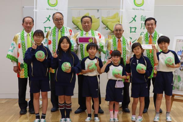 R7.6.6　大洋小学校メロン給食の様子(2)