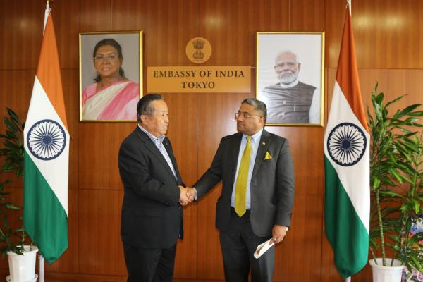 R7.9.8 シビ・ジョージ駐日インド大使との面会の様子(3)