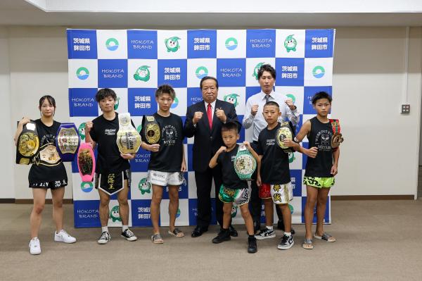 R7.9.19_キックボクシング表敬訪問の様子